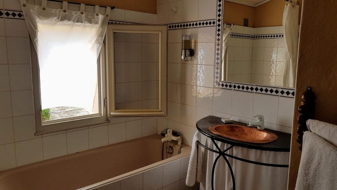 Mas Du Kairos Hotel Venasque Eksteriør billede